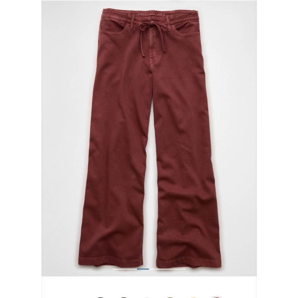 AE Dreamy Drape Stretch Low-Rise Ultra
Wide-Leg Pant